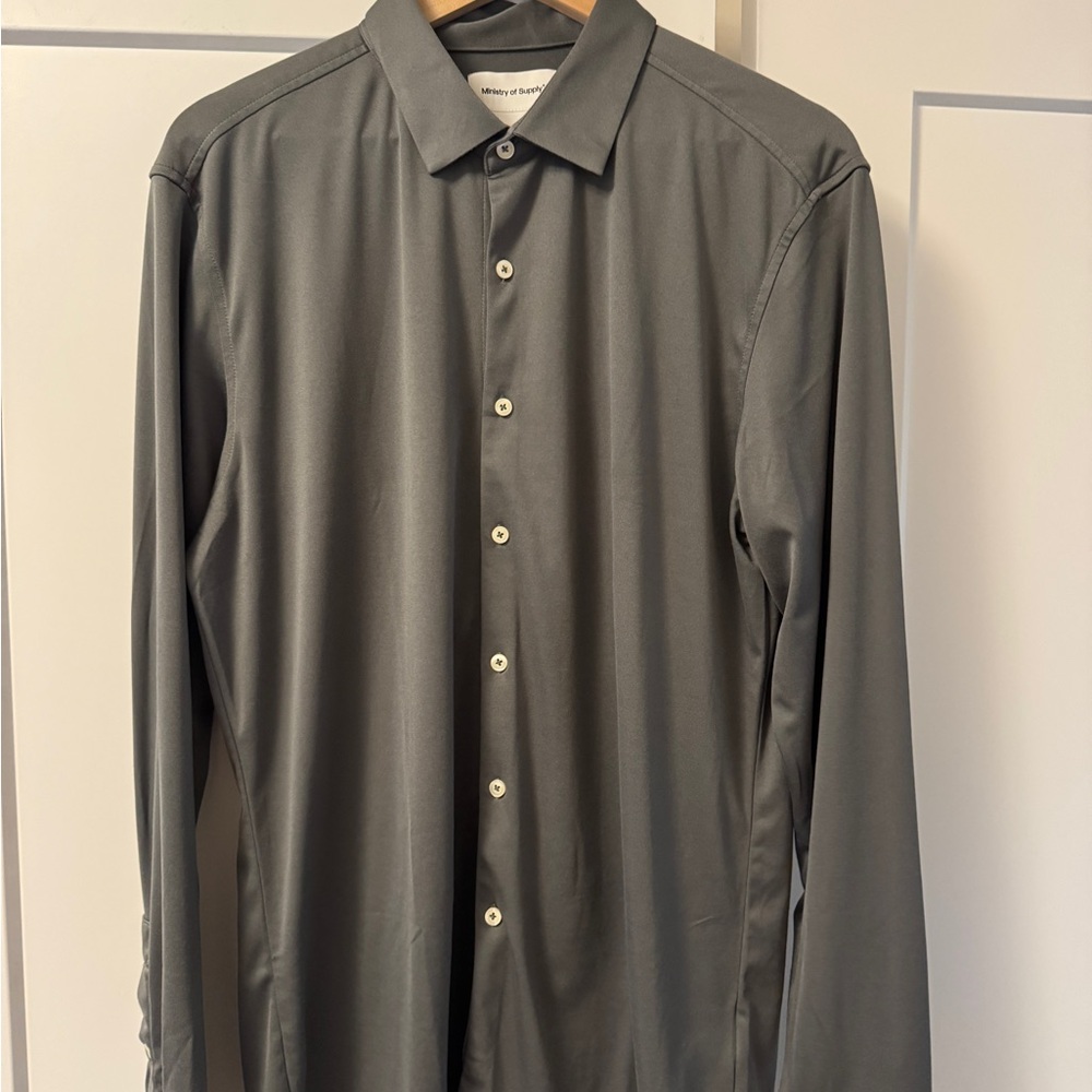 Ministry of Supply Men's olive Dress Shirt